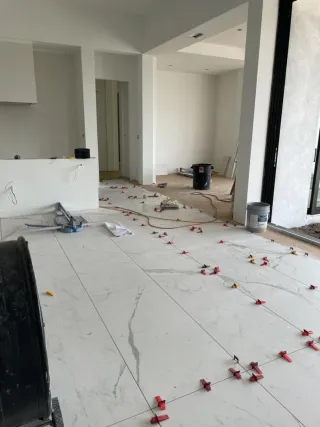 Suelos y paredes alicatados