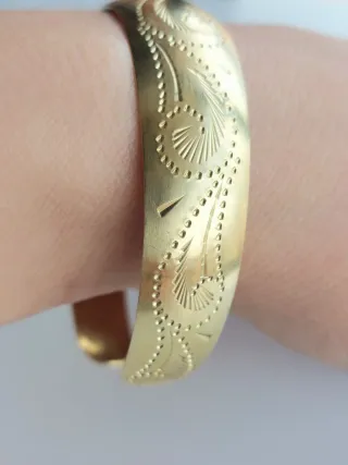 Pulsera abierta latón (cobre amarillo) Artesanal.