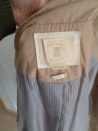 Gabardina Stradivarius Beige Talla M