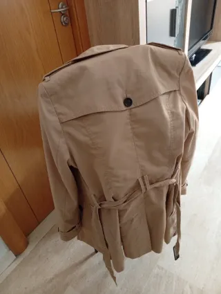 Gabardina Stradivarius Beige Talla M