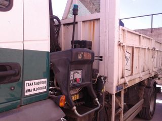 NISSAN ATLEON CON GRÚA Y CAJA BASCULANTE