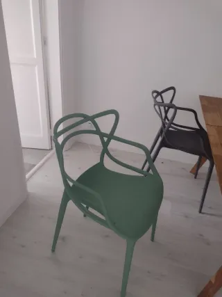 Sillas de comedor de plástico multicolor