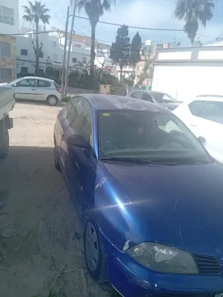 Coche seat Ibiza 2003