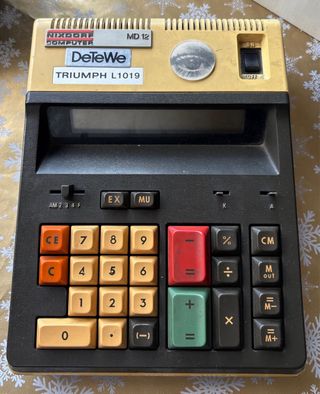 Calculadora DeTeWe TRIUMPH L1019 Vintage