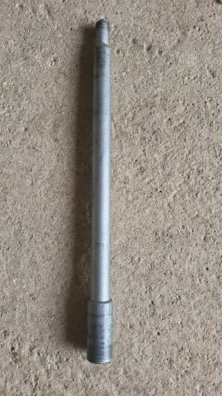 Eje Rueda Delantera Piaggio Typhoon