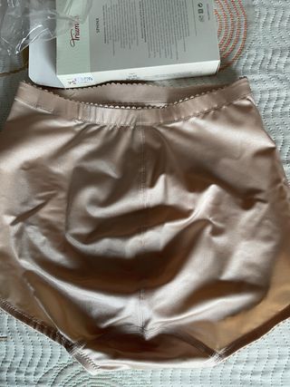 Braguita alta Triumph Sphinx Beige Talla M