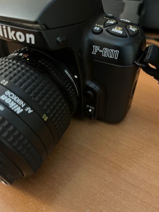 Nikon F-601 AF Quartz Date