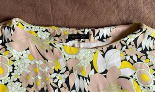 Vestido Massimo Dutti floral talla 38