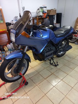 BMW K75 S Azul