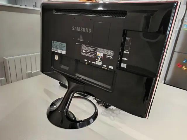 Monitor TV LED Samsung Negro