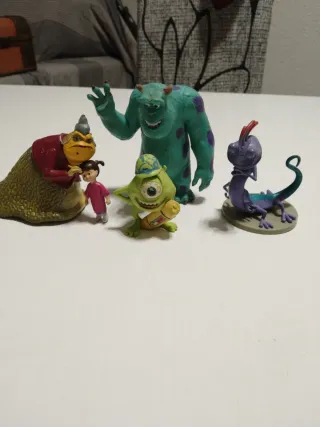 Lote Figuras Goma Disney Monstruos S.A.