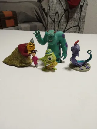 Lote Figuras Goma Disney Monstruos S.A.