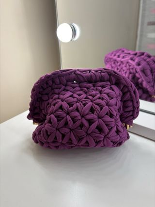 Borsa a mano viola in tessuto