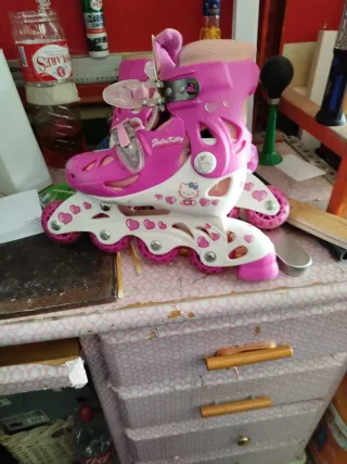 Patines en línea Hello Kitty rosas