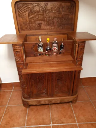 Mueble Bar Teka Tallado Artesanal