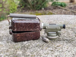 Teodolito Kern Aarau Vintage Óptico