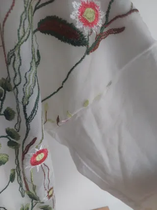 Sudadera oversize bordada flores