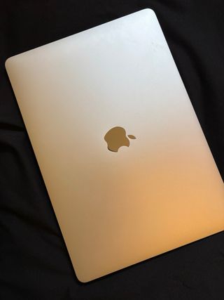 MacBook Air 2021 99% salud