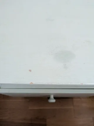 Mesita de noche Ikea madera verde