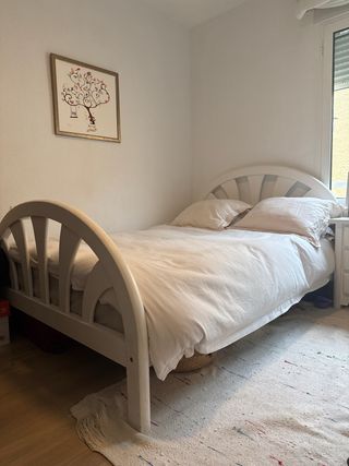 Cama matrimonial 135x190 madera blanca + colchón