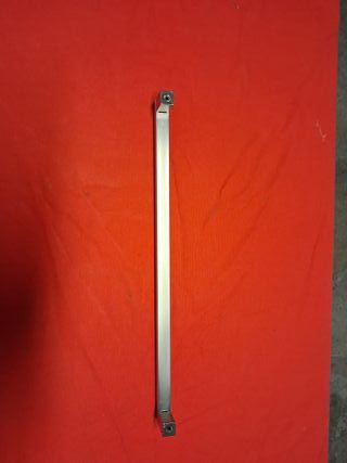 Maniglia cromata in acciaio