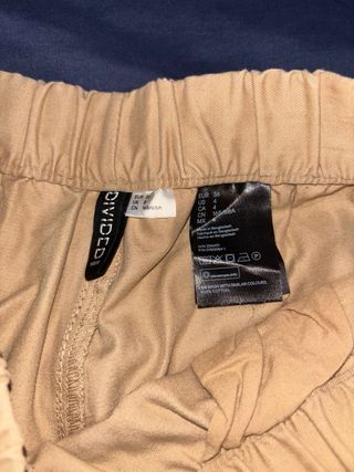 Pantalones cargo H&M beige