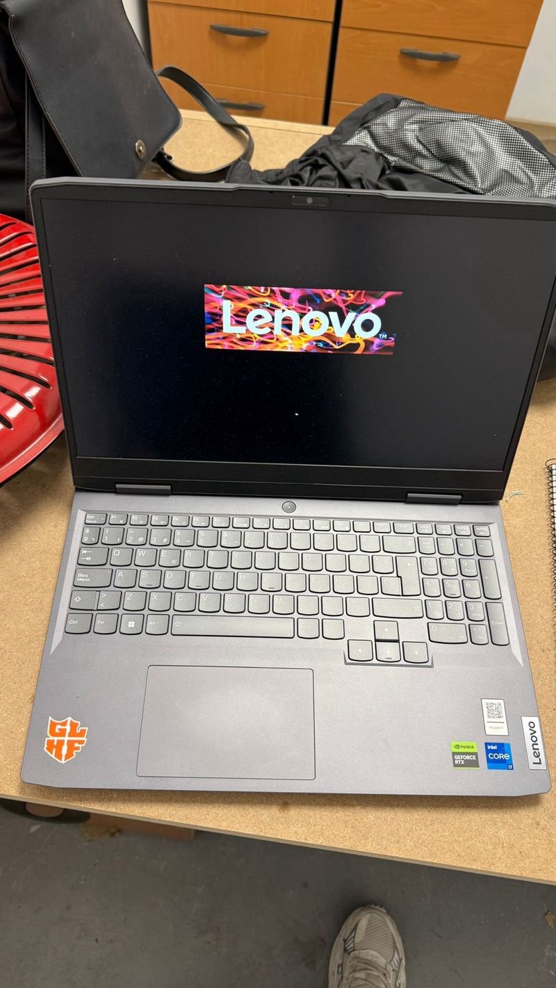 Portátil gaming Lenovo LOQ – i7 13ª gen – RTX 4060 afbeelding 3