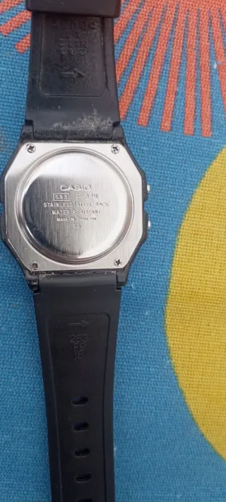 Reloj Casio F-91W Negro.