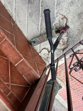 Patinete Freestyle Negro y Rojo