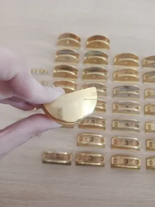 Soportes para baldas dorados