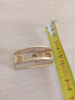 Soportes para baldas dorados