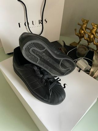 Adidas Superstar Negras Talla 42