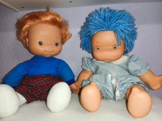 Lote de muñecos antiguos