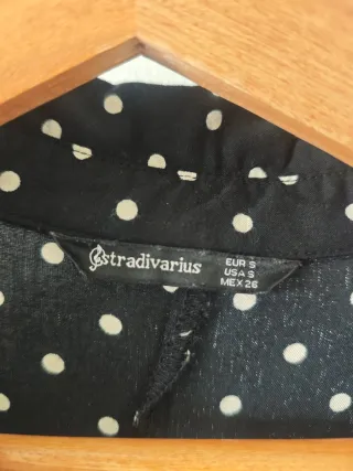 Vestido/Camisa Stradivarius lunares