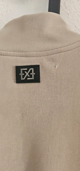 Sudadera XPLCT Studio Beige Talla M