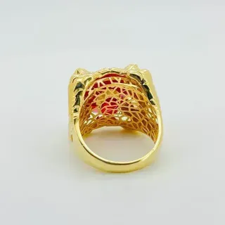 SELLO 4 PANTERAS CON PIEDRA OVALADA ROJA. Oro18K.