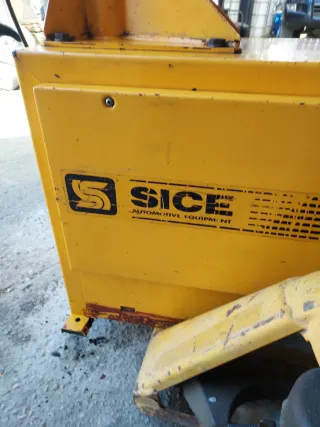 Desmontadora de neumáticos SICE