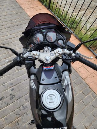 Honda CBR 125 R Negra