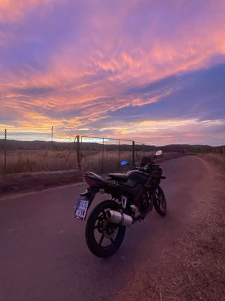Honda CBR 125 R Negra
