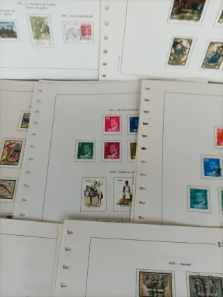 Hojas EDIFIL con sellos España