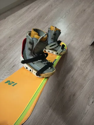 Tabla + fijaciones snowboard niño + botas