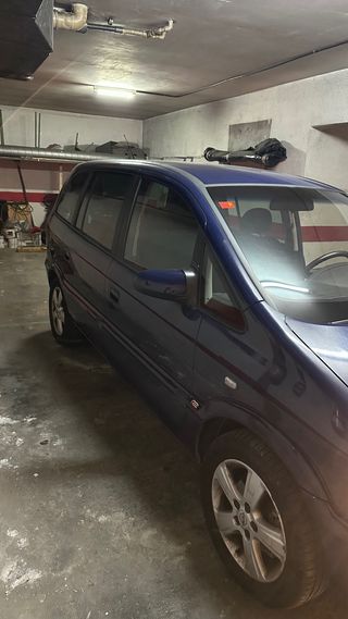 Opel Zafira 2004
