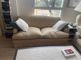 Sofá beige 2 plazas