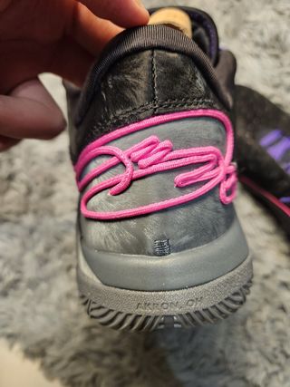 Nike LeBron 22 Negro Púrpura