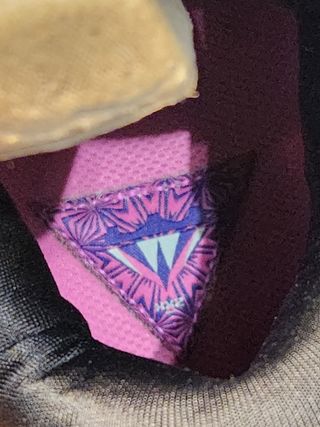 Nike LeBron 22 Negro Púrpura