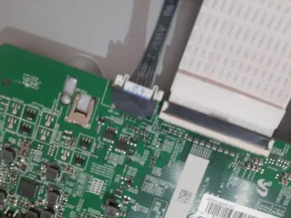 Samsung UE55MU6645U - Piezas