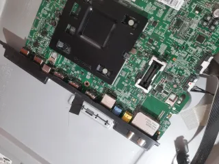 Samsung UE55MU6645U - Piezas