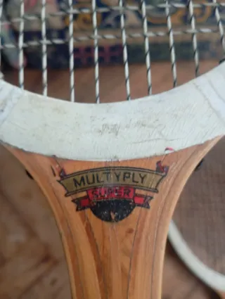 Raquetas de tenis y padel vintage madera