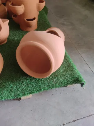 Tinaja de siembra de barro