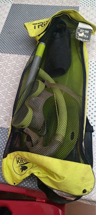 Gafas y tubo y Patos de buceo